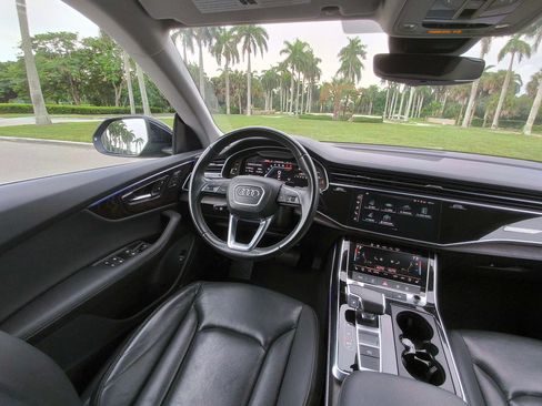 Used 2023 Audi Q8 Premium Plus w/ Premium Plus Package AWD/4WD image 28
