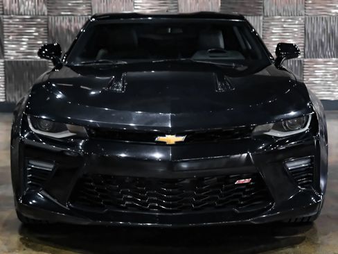 Used 2018 Chevrolet Camaro SS image 6