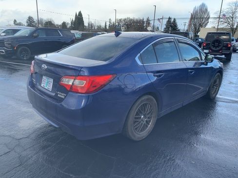 Used 2017 Subaru Legacy 2.5i Premium image 3