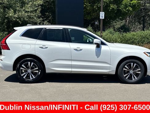 Used 2023 Volvo XC60 B5 Core w/ Protection Package Premier FWD image 3