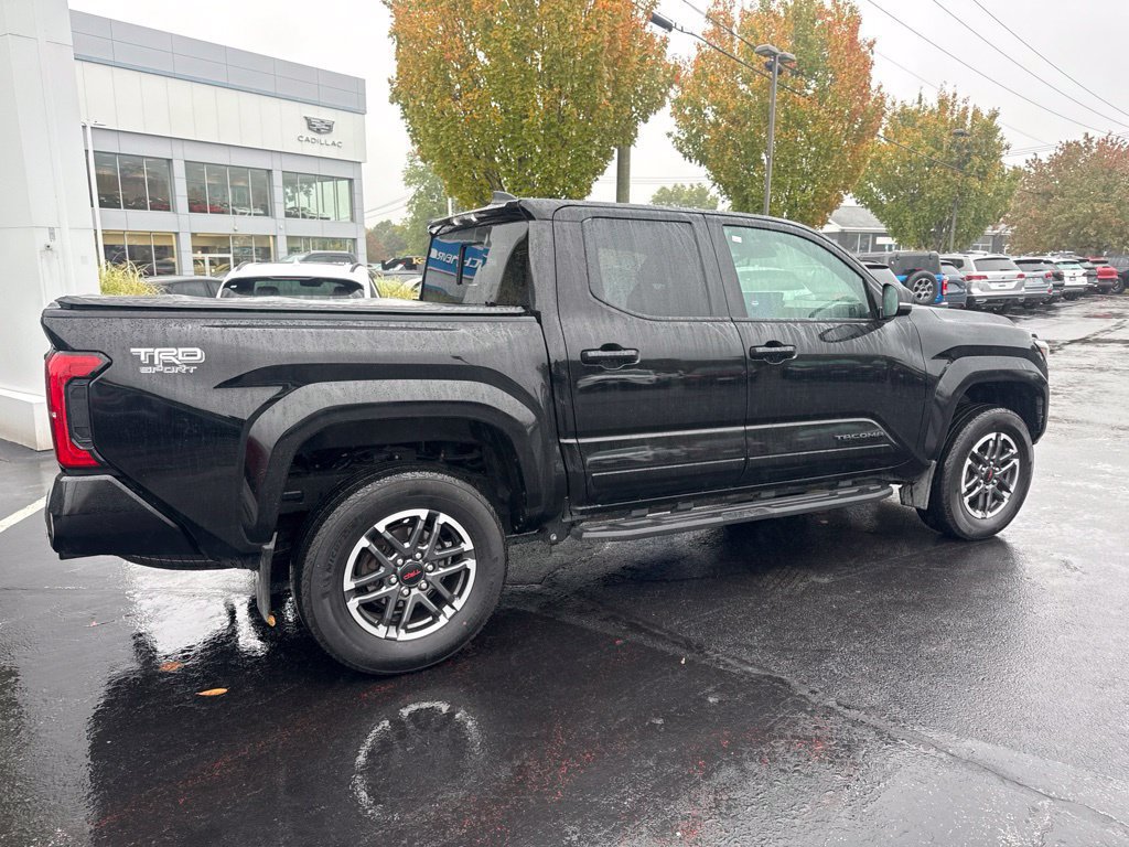 Used 2024 Toyota Tacoma TRD Sport w/ TRD Sport Upgrade Package AWD/4WD image 9