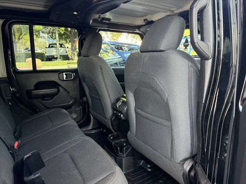 Used 2026 Jeep Wrangler Unlimited Sport AWD/4WD image 19
