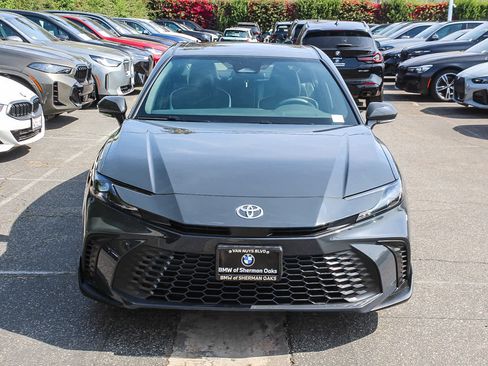 Used 2026 Toyota Camry SE FWD image 2