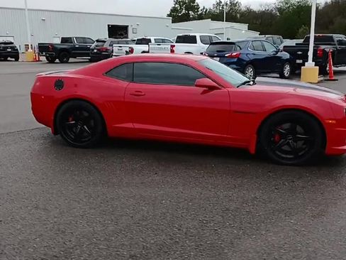 Used 2010 Chevrolet Camaro SS w/ RS Package image 9