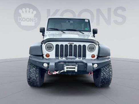 Used 2013 Jeep Wrangler Unlimited Sahara image 11