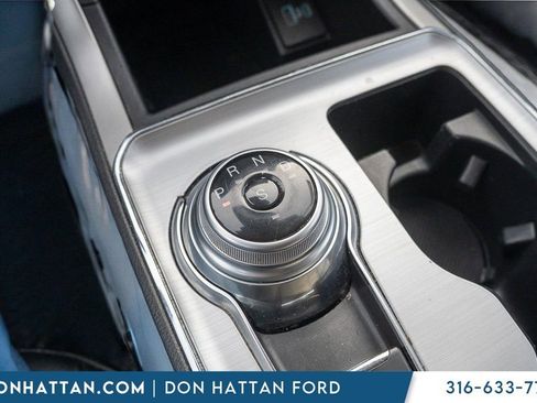 Used 2022 Ford Edge SEL image 11