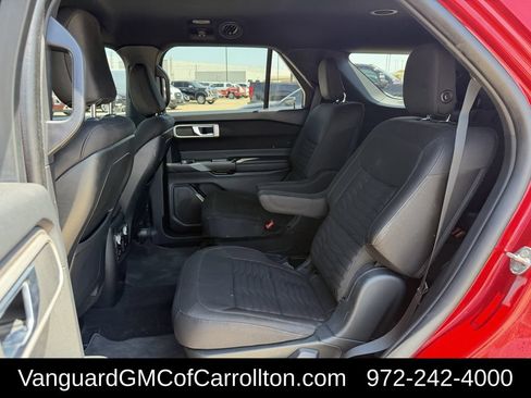 Used 2020 Ford Explorer XLT RWD image 30