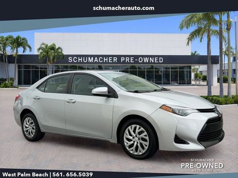 Used 2019 Toyota Corolla LE FWD image 1