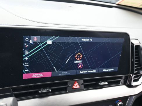 Used 2025 Kia Sportage EX image 17