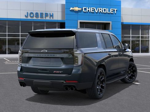 New 2026 Chevrolet Suburban RST AWD/4WD image 4