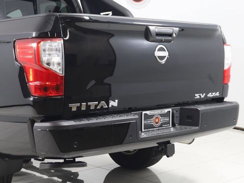 Used 2023 Nissan Titan SV w/ Accessory Utility Package image 22