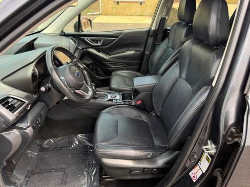 Used 2019 Subaru Forester Touring AWD/4WD image 6
