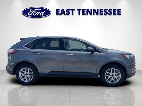 Used 2024 Ford Edge SEL AWD/4WD image 2