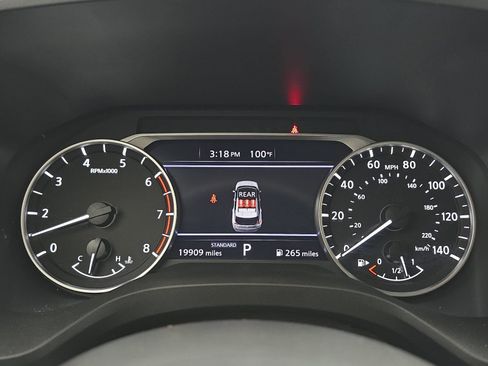 Used 2023 Nissan Rogue SV w/ SV Premium B Package FWD image 16
