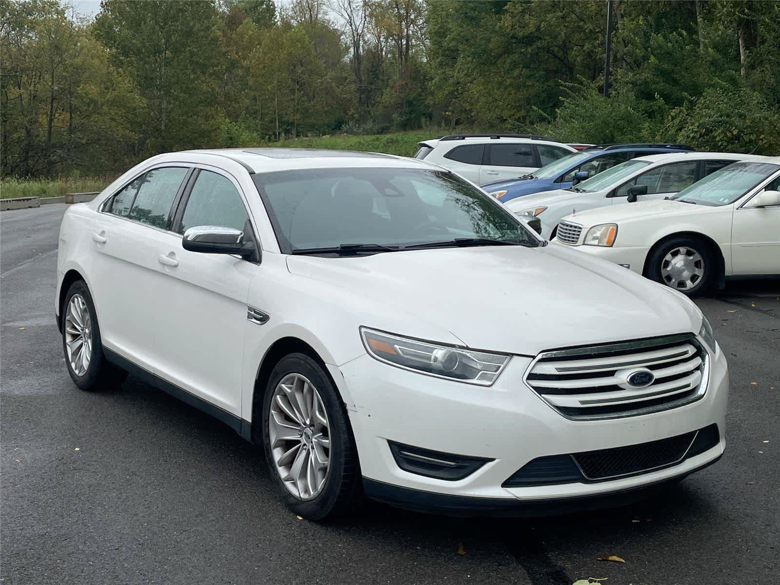 Used 2019 Ford Taurus Limited FWD image 7