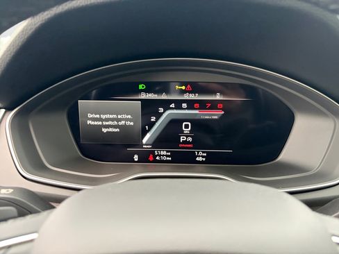 Used 2025 Audi Q5 2.0T Premium w/ Convenience Plus Package image 11