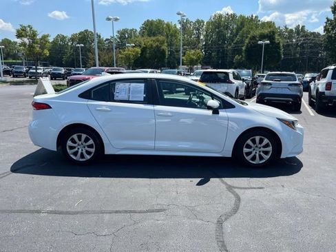 Used 2024 Toyota Corolla LE FWD image 5