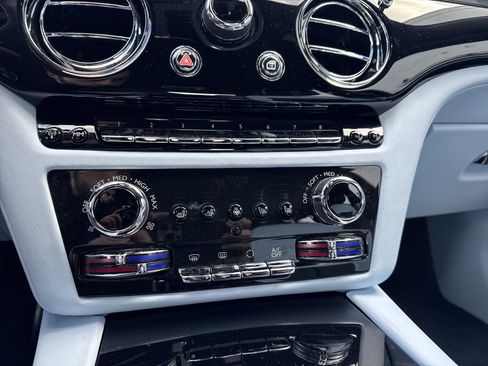 Certified 2021 Rolls-Royce Ghost image 17