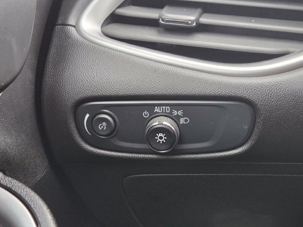 Used 2024 Chevrolet Malibu LT FWD image 26