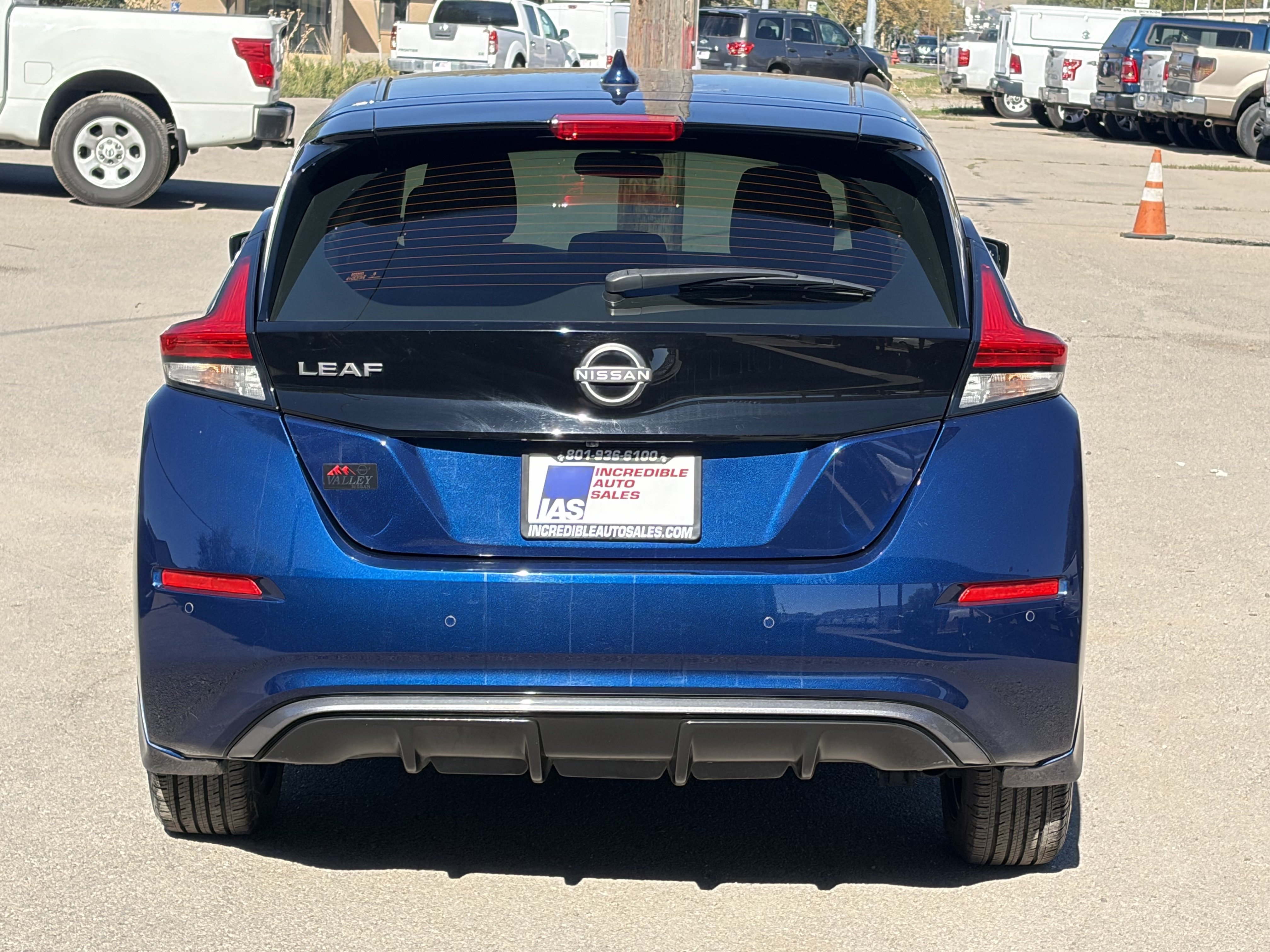 Used 2025 Nissan Leaf S FWD image 5