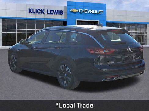 Used 2018 Buick Regal Essence w/ Driver Confidence Package #1 image 5