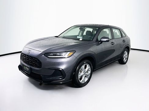 Used 2025 Honda HR-V LX image 3