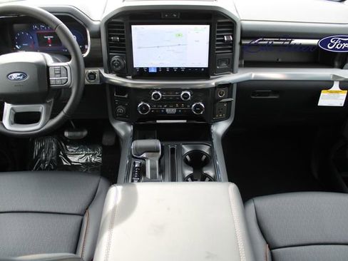 New 2025 Ford F150 Lariat w/ Equipment Group 501A Mid image 13