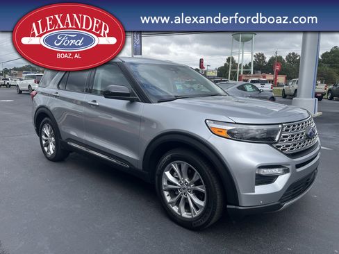 Certified 2024 Ford Explorer Limited image 3