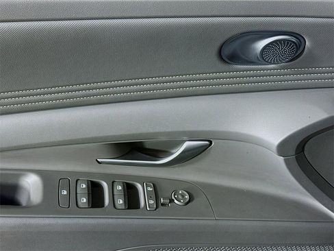 Certified 2023 Hyundai Elantra SEL w/ Convenience Package image 24