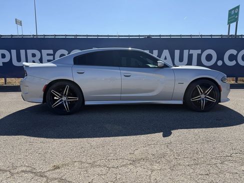 Used 2019 Dodge Charger R/T image 8