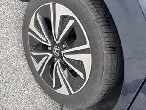 Used 2017 Honda Civic EX-L image 12