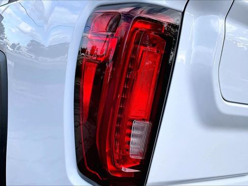 Used 2022 GMC Sierra 2500 AT4 w/ AT4 Premium Plus Package image 29