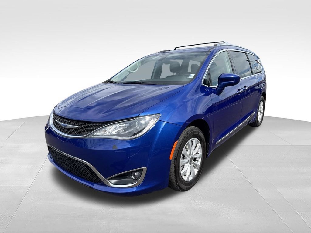 Used 2019 Chrysler Pacifica Touring-L FWD image 7