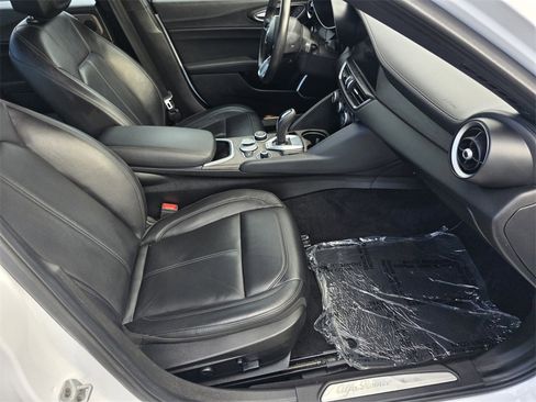 Used 2023 Alfa Romeo Giulia Ti image 26