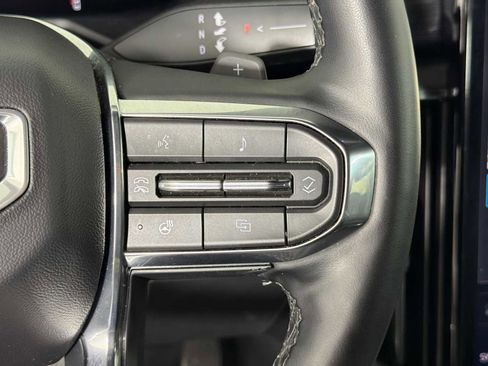 Used 2024 GMC Acadia Elevation AWD/4WD image 27