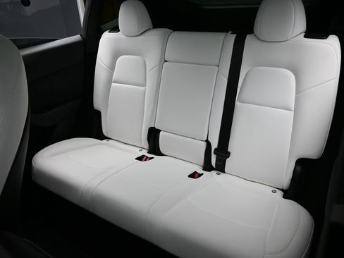 Used 2024 Tesla Model Y Long Range image 25