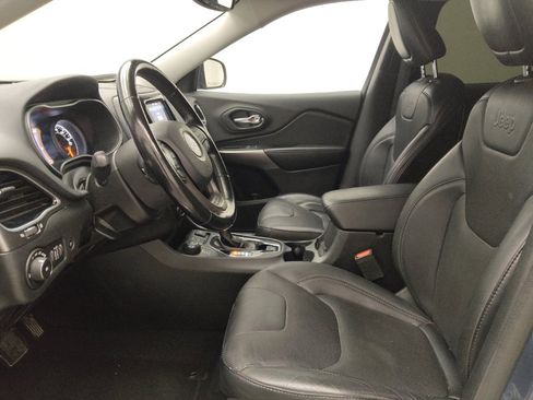 Used 2020 Jeep Cherokee Limited AWD/4WD image 17