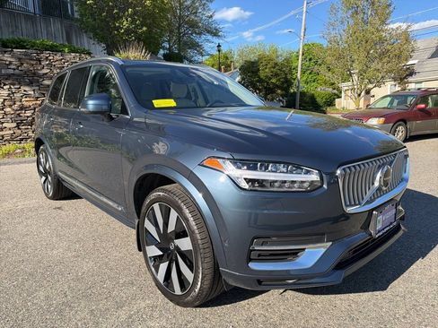 Used 2024 Volvo XC90 T8 Ultimate w/ Lounge Package AWD/4WD image 9