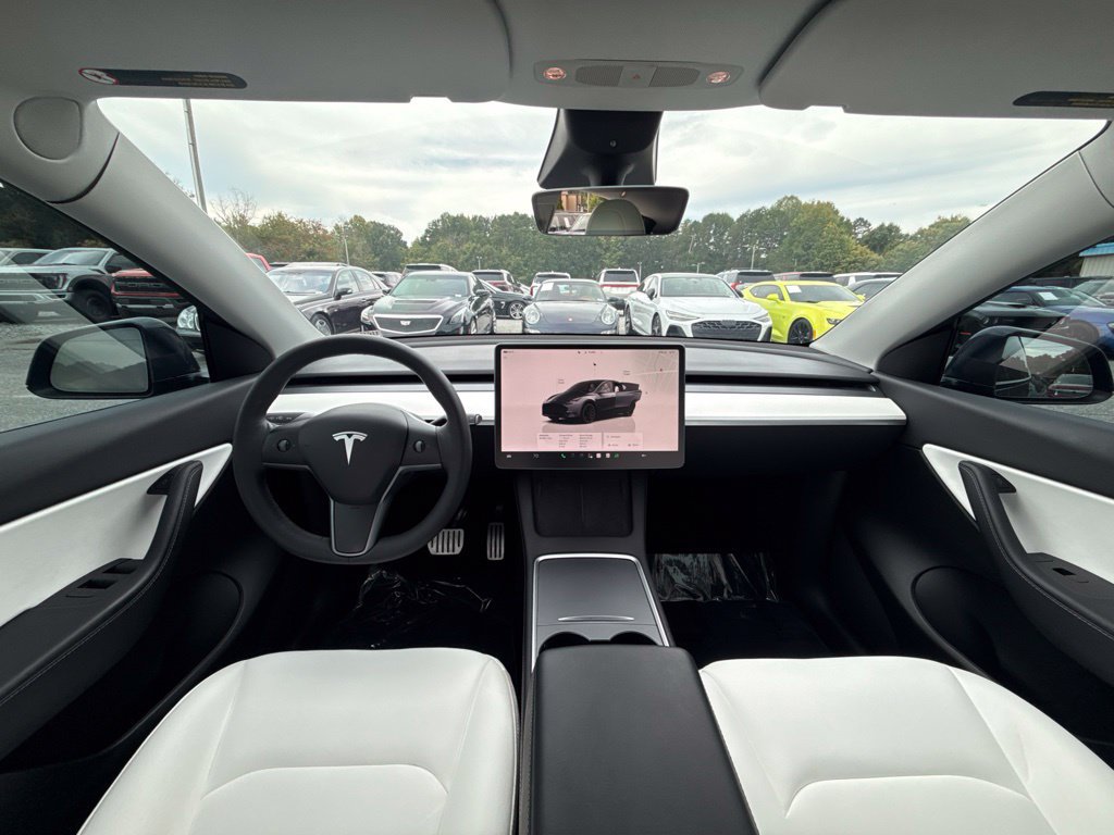 Used 2022 Tesla Model Y Performance AWD/4WD image 12