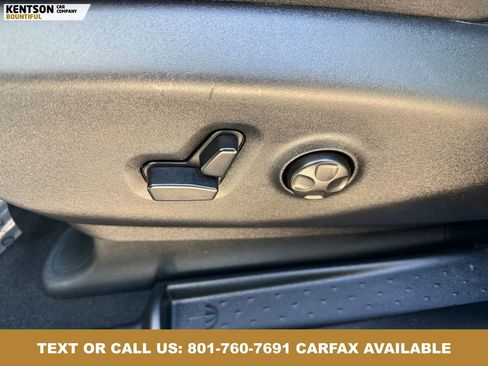 Used 2026 Chrysler Pacifica Limited AWD/4WD image 29