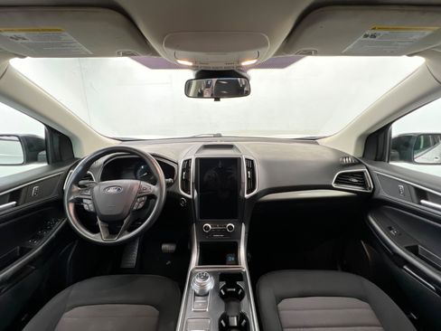 Used 2022 Ford Edge SE w/ Black Appearance Package image 9
