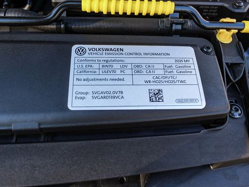 Used 2025 Volkswagen Golf w/ Euro Style Package image 28