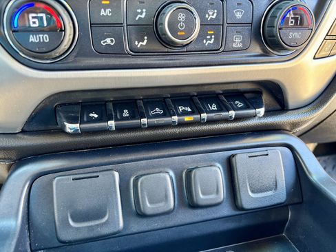 Used 2015 GMC Sierra 1500 SLT w/ Driver Alert Package AWD/4WD image 40