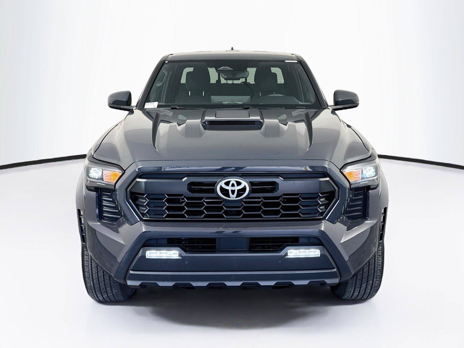 Used 2024 Toyota Tacoma TRD Sport w/ TRD Sport Upgrade Package RWD image 8