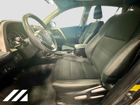 Used 2013 Toyota RAV4 XLE AWD/4WD image 21