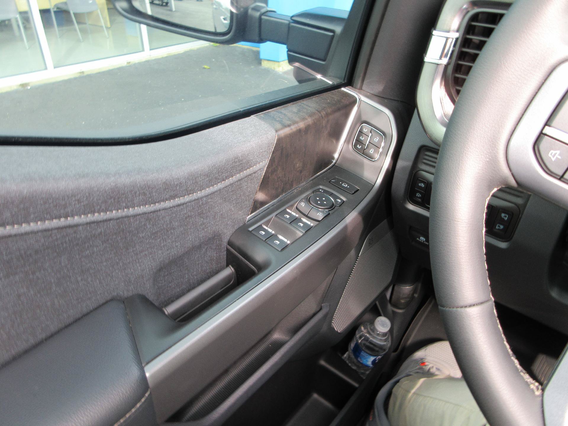 Used 2026 Ford F250 Lariat w/ Black Appearance Package AWD/4WD image 21