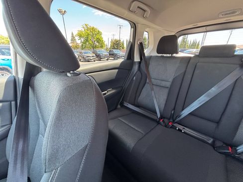 Used 2025 Nissan Rogue SV FWD image 41