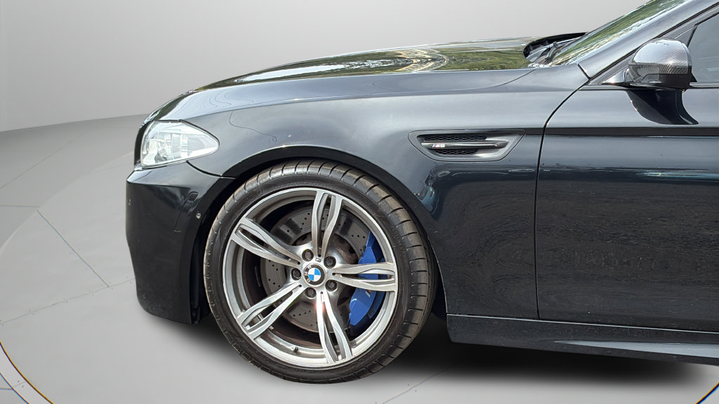 Used 2016 BMW M5 RWD image 24