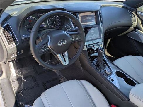 Used 2019 INFINITI Q60 3.0t Luxe w/ Essential Package image 10
