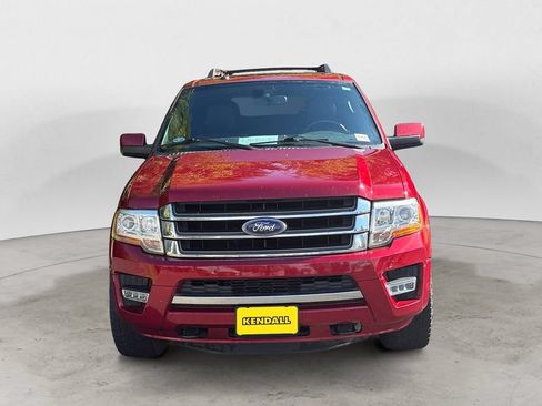 Used 2017 Ford Expedition Limited w/ Equipment Group 301A AWD/4WD image 2